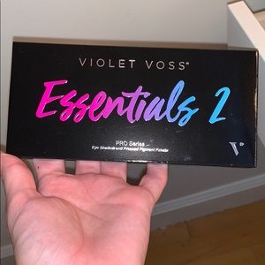 eye shadow pallet. brand new never opened